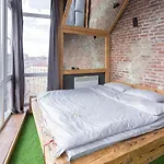 з оглядовою терасою на вулиця свободи 35 * Львів