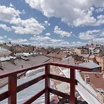 з оглядовою терасою на вулиця свободи 35 Apartamento