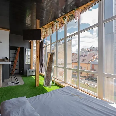 з оглядовою терасою на вулиця свободи 35 Apartman