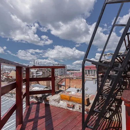 з оглядовою терасою на вулиця свободи 35 Apartment