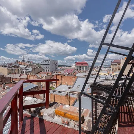 з оглядовою терасою на вулиця свободи 35 * Львів