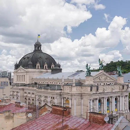 з оглядовою терасою на вулиця свободи 35 Апартаменти Львів