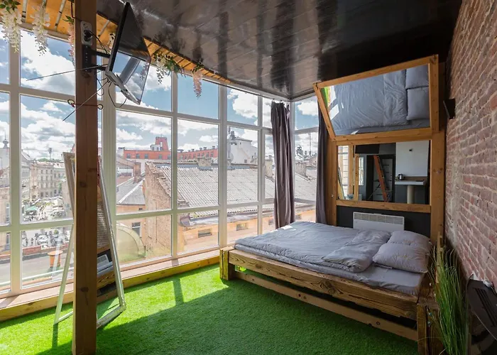 з оглядовою терасою на вулиця свободи 35 Appartement Lviv