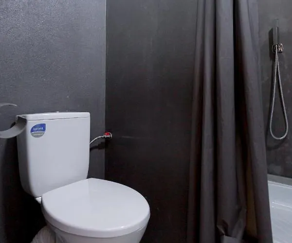 з оглядовою терасою на вулиця свободи 35 Lviv