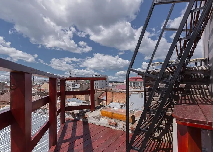 з оглядовою терасою на вулиця свободи 35 Daire